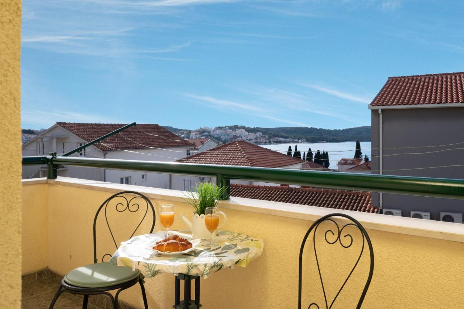 Apartment Anita Trogir Extérieur photo